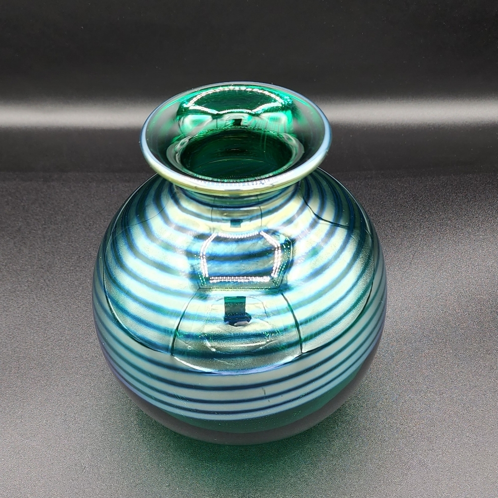 Signed Correa Studio Glass Bright Green Pulled feather Vase 6 1/2 "